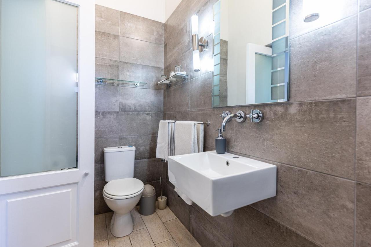 4 On Varneys Guest House Cape Town Bagian luar foto