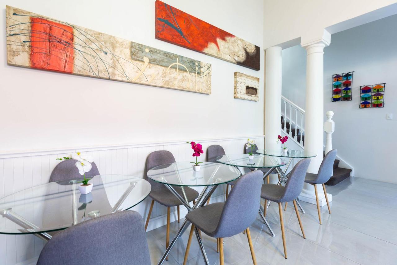 4 On Varneys Guest House Cape Town Bagian luar foto