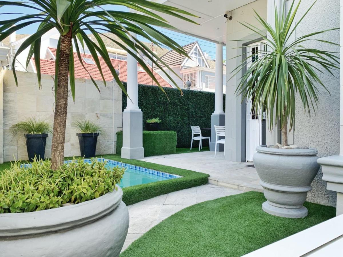 4 On Varneys Guest House Cape Town Bagian luar foto