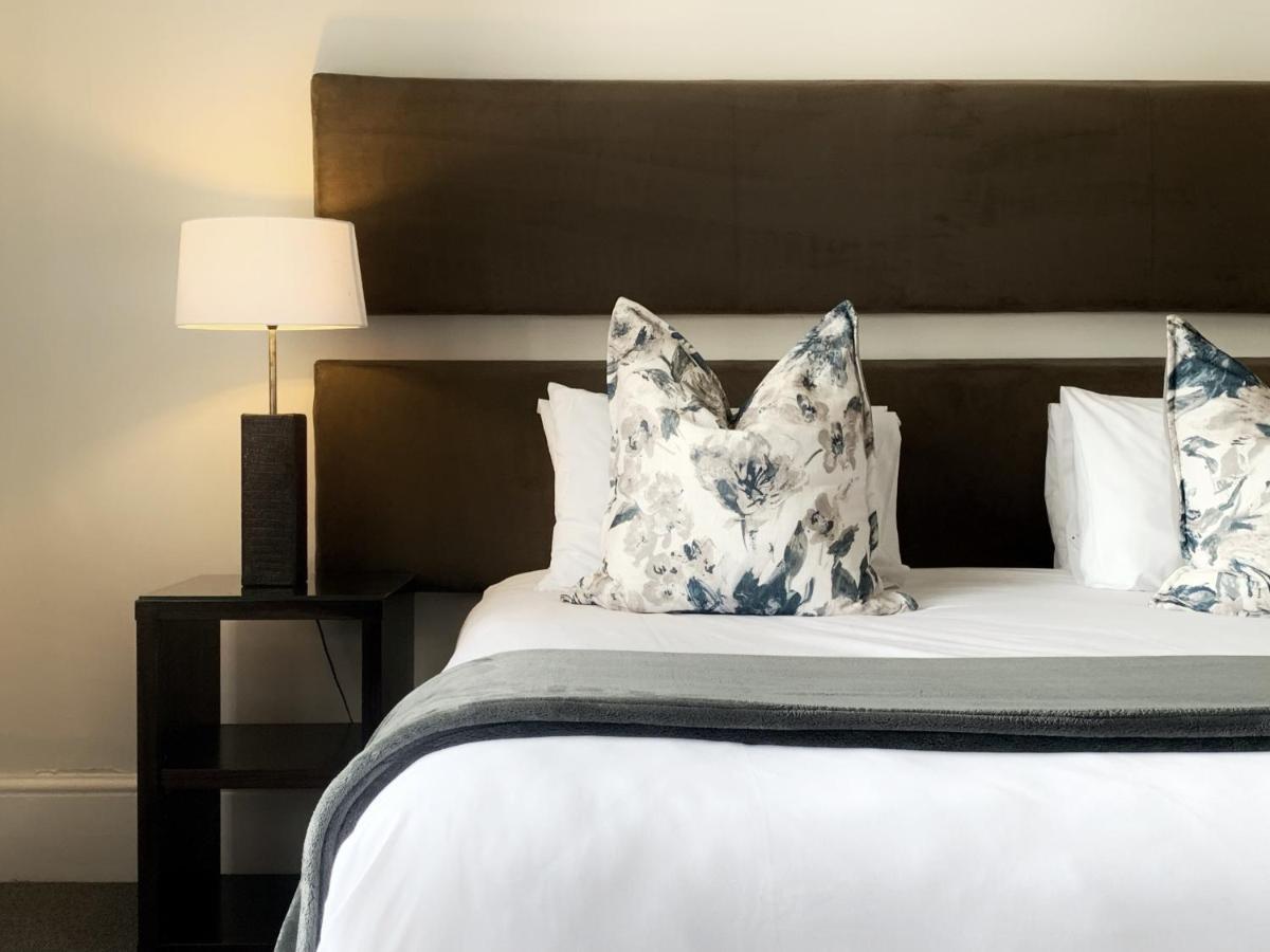 4 On Varneys Guest House Cape Town Bagian luar foto