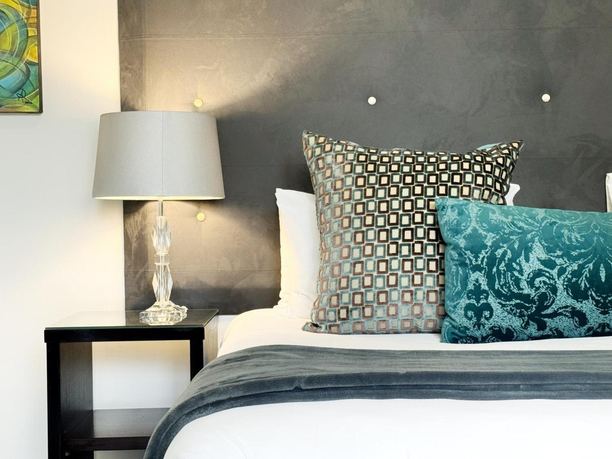 4 On Varneys Guest House Cape Town Bagian luar foto
