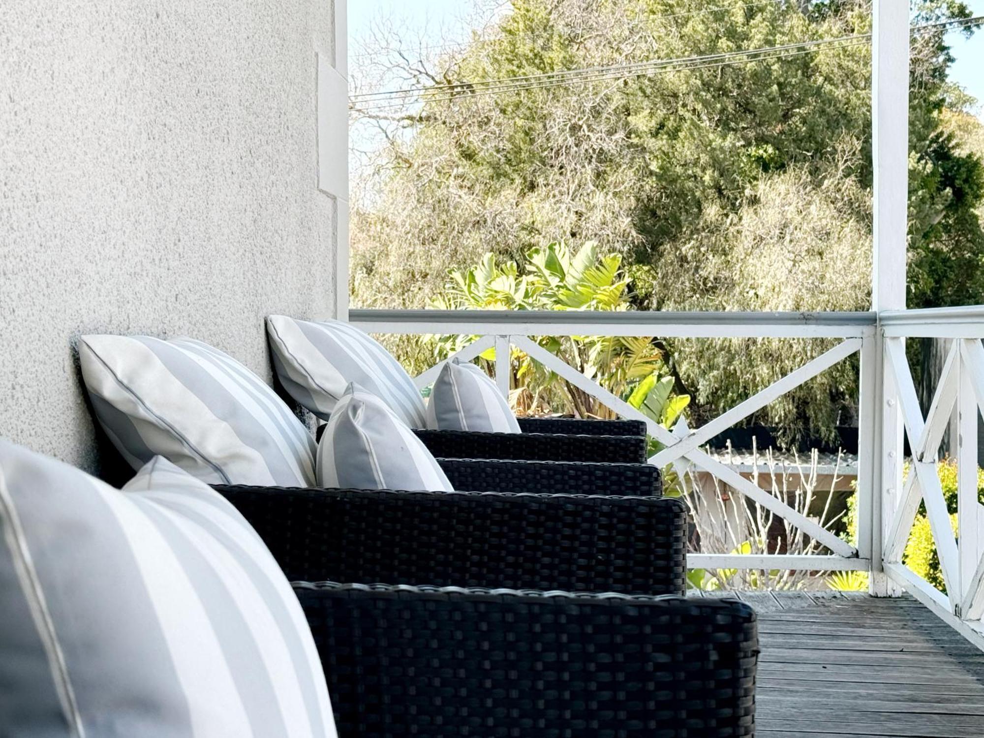 4 On Varneys Guest House Cape Town Bagian luar foto